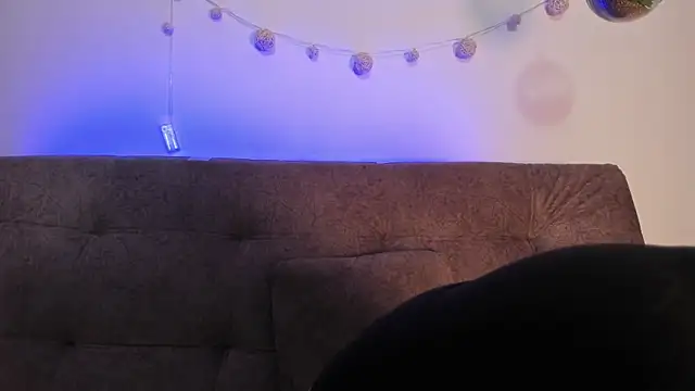 Snapshot of katalella_brown1 chatting on 24, 9, 2025 katalella brown1 online show from 24, 9, 2025