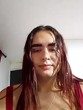 Maylu Fox online show from 7, 10, 2025