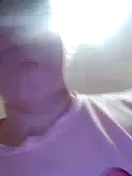 Kiss Eva online show from 15, 10, 2025