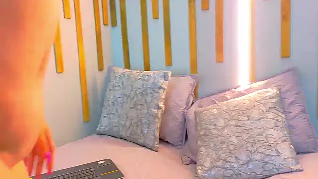 Angel saez online show from 5, 10, 2025