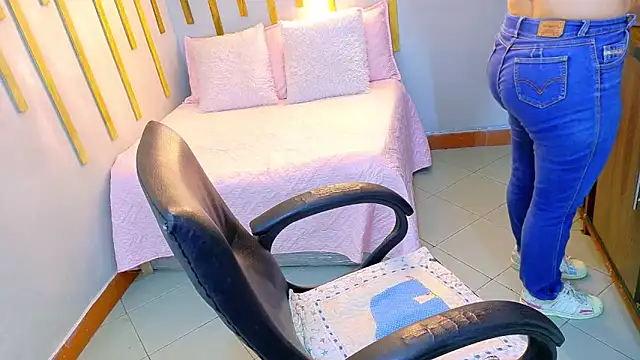 Angel saez online show from 25, 11, 2025