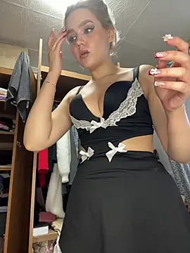 Snapshot of April_Purr chatting on 25, 4, 2026 April Purr online show from 25, 4, 2026