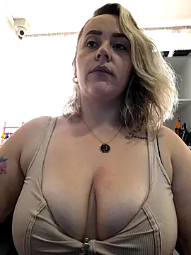 CurvyLust x online show from 17, 10, 2025