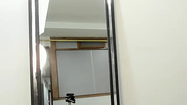 Marianee Rousse online show from 3, 11, 2025