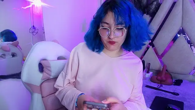 Lilith curvy online show from 2, 11, 2025