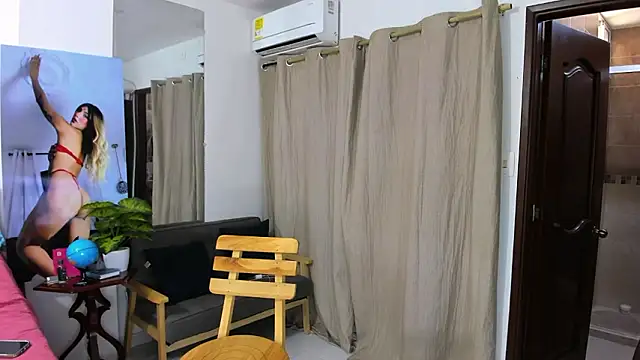 zou quira online show from 3, 2, 2026