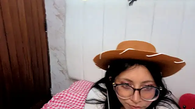 VioletxBloom online show from 19, 12, 2025