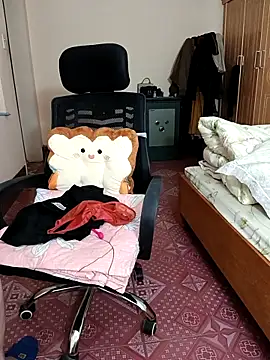 Moona heny online show from 1, 12, 2025