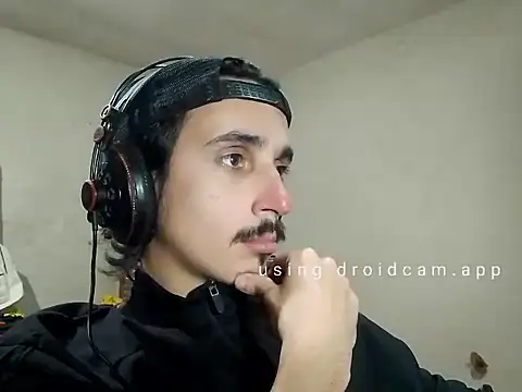 Snapshot of papito20cm chatting on 19, 9, 2025 papito20cm online show from 19, 9, 2025