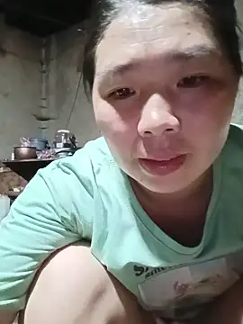 Snapshot of quynhkoolbae chatting on 18, 5, 2026 quynhkoolbae online show from 18, 5, 2026
