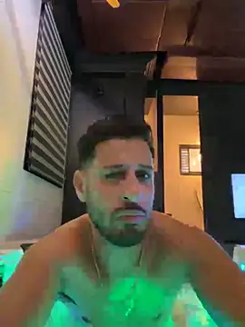 Snapshot of husbandandwifetobe chatting on 27, 2, 2026 husbandandwifetobe online show from 27, 2, 2026