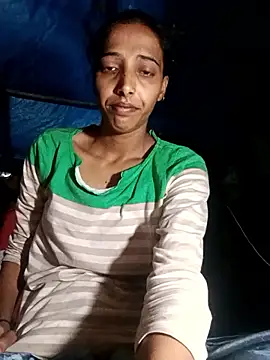 Snapshot of Pinki_thakur_1 chatting on 27, 9, 2025 Pinki thakur 1 online show from 27, 9, 2025