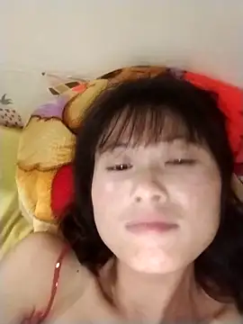 Snapshot of linda_bae00 chatting on 10, 10, 2025 linda bae00 online show from 10, 10, 2025