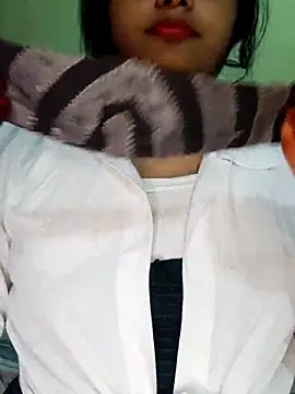 Desi masti69 online show from 10, 9, 2025