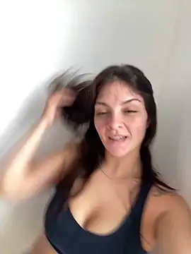 Danielaeliana online show from 6, 4, 2026