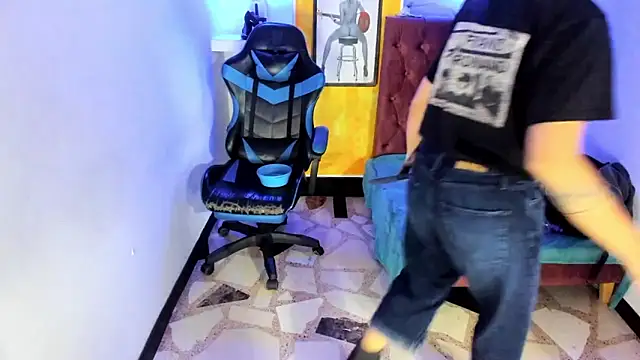 alison moon7 online show from 15, 11, 2025