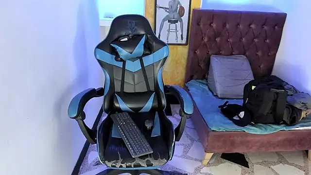 alison moon7 online show from 28, 11, 2025