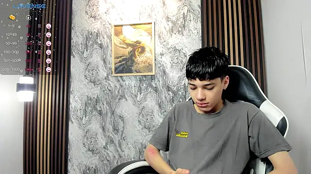 Snapshot of oblivion_deku chatting on 10, 9, 2025 oblivion deku online show from 10, 9, 2025