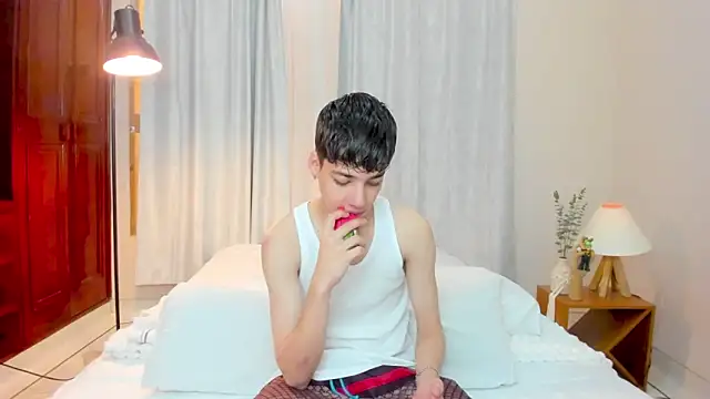 Snapshot of oblivion_deku chatting on 20, 9, 2025 oblivion deku online show from 20, 9, 2025