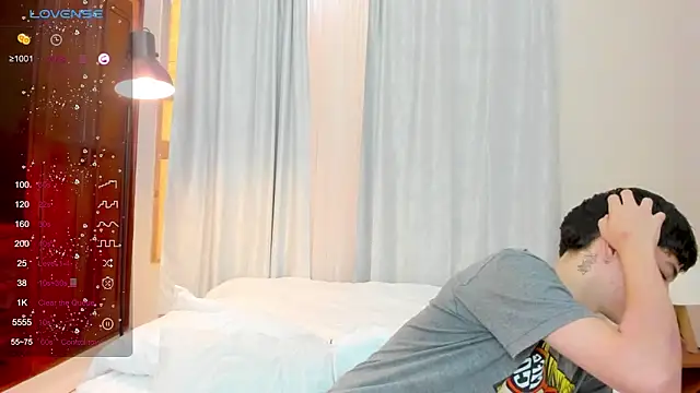 Snapshot of oblivion_deku chatting on 21, 9, 2025 oblivion deku online show from 21, 9, 2025