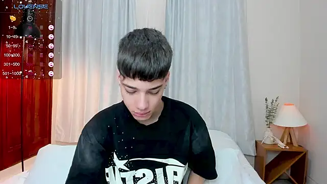 Snapshot of oblivion_deku chatting on 29, 9, 2025 oblivion deku online show from 29, 9, 2025