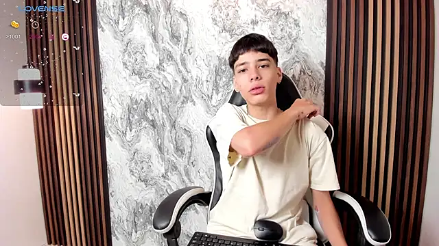 Snapshot of oblivion_deku chatting on 14, 11, 2025 oblivion deku online show from 14, 11, 2025