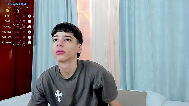 Snapshot of oblivion_deku chatting on 26, 11, 2025 oblivion deku online show from 26, 11, 2025