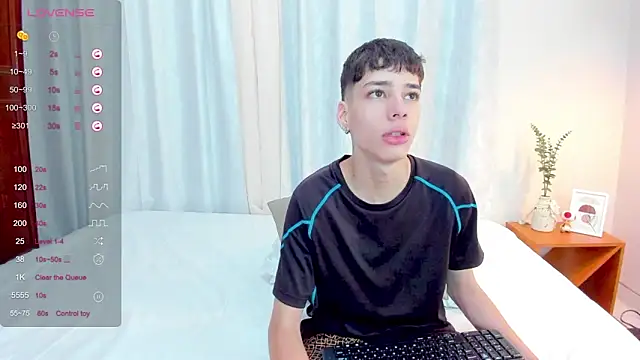 Snapshot of oblivion_deku chatting on 8, 2, 2026 oblivion deku online show from 8, 2, 2026