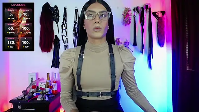 Akinoro dark online show from 12, 9, 2025