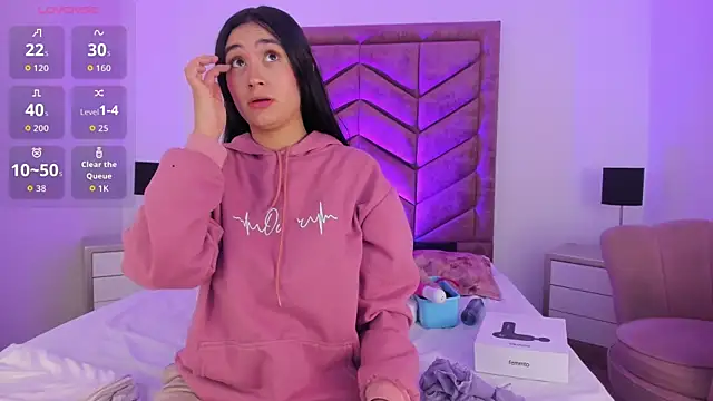 EmilyHanks  online show from 29, 5, 2026