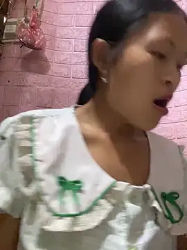 Snapshot of milo_bae chatting on 15, 5, 2026 milo bae online show from 15, 5, 2026