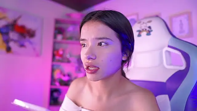 Lana Dreams  online show from 6, 11, 2025