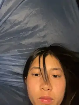 EmLy02 online show from 10, 4, 2026