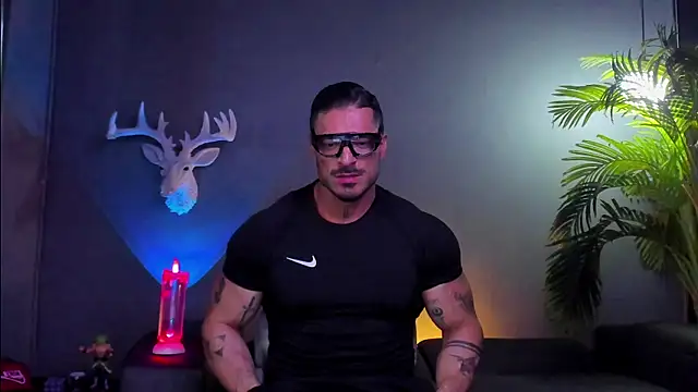 Snapshot of dennis_cox1 chatting on 18, 12, 2025 dennis cox1 online show from 18, 12, 2025