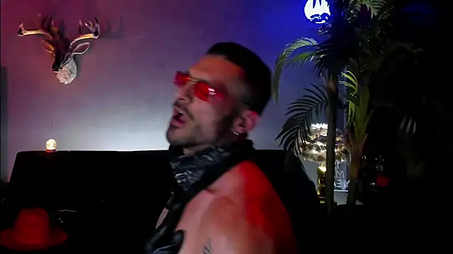 Snapshot of dennis_cox1 chatting on 4, 4, 2026 dennis cox1 online show from 4, 4, 2026