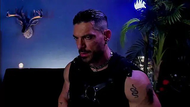 Snapshot of dennis_cox1 chatting on 5, 4, 2026 dennis cox1 online show from 5, 4, 2026