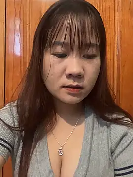 qinejr37 online show from 23, 10, 2025