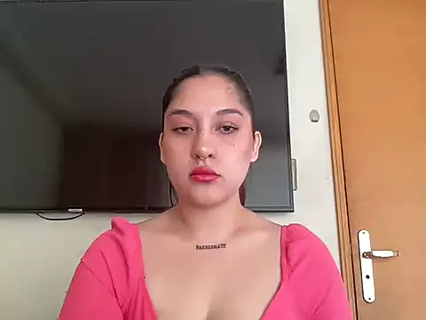 Snapshot of smokemilv chatting on 18, 10, 2025 smokemilv online show from 18, 10, 2025