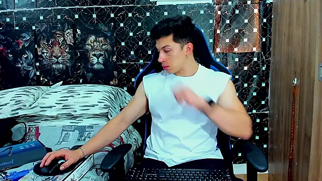 javiersexymann online show from 3, 3, 2026