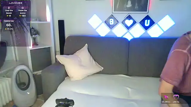 XBellaXundXUweX online show from 17, 11, 2025