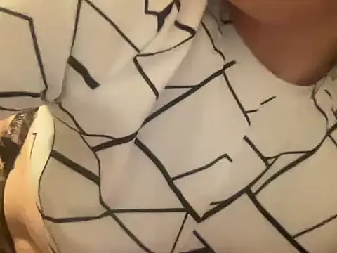 Snapshot of spookyspooky2 chatting on 9, 10, 2025 spookyspooky2 online show from 9, 10, 2025