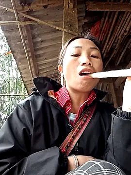 Snapshot of lucybaby00 chatting on 23, 2, 2026 lucybaby00 online show from 23, 2, 2026