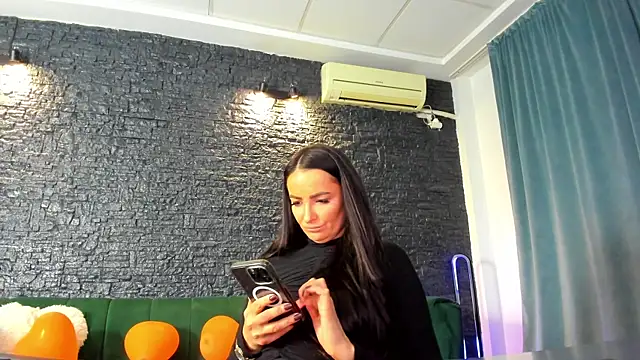 AnneSins online show from 2, 11, 2025