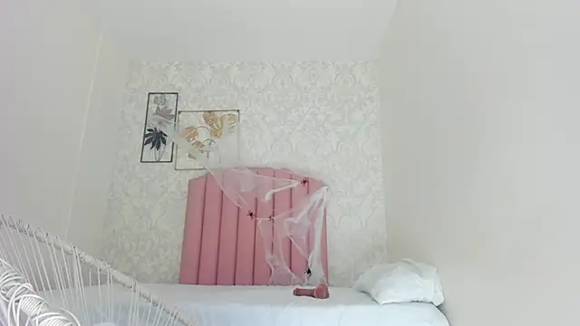 emy barnert online show from 19, 10, 2025