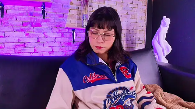 kitty malach online show from 14, 4, 2026