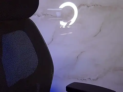 Snapshot of kaira_sharma11 chatting on 18, 11, 2025 kaira sharma11 online show from 18, 11, 2025