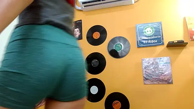 skinnyverus18 online show from 7, 11, 2025