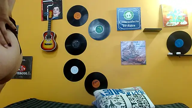 skinnyverus18 online show from 13, 11, 2025