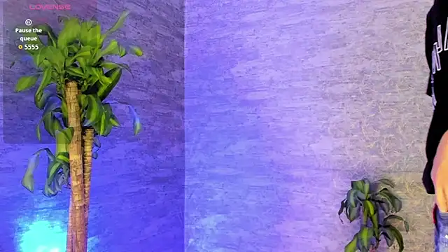 Snapshot of ArthurCox chatting on 25, 9, 2025 ArthurCox online show from 25, 9, 2025