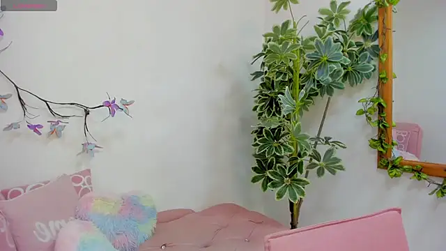 SaraWagner  online show from 8, 2, 2026